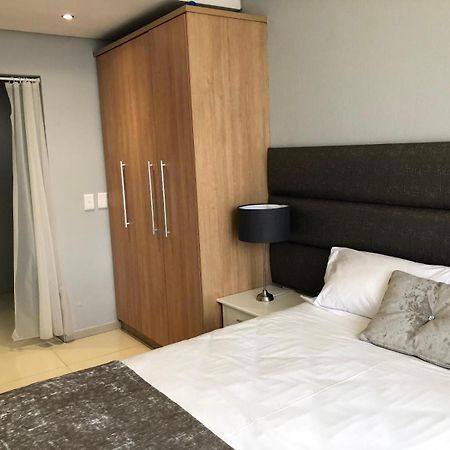 Infinity Self Catering Apartments Bloubergstrand Zewnętrze zdjęcie